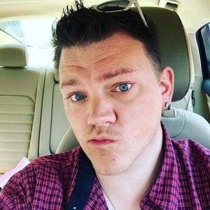 Meet your Posher, Beau